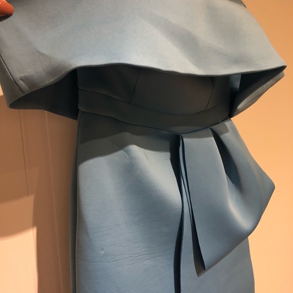 Georgous blue off the shoulder dress with bow detail in front - Picture 2 of 2